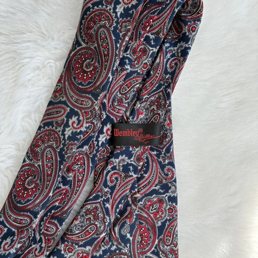 Wembley vintage silk